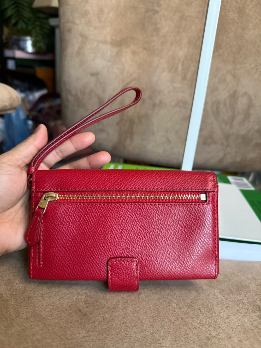 #44. Coach Phone Clutch Red Leather F53977 Very Good Condition - Picture 4 of 12